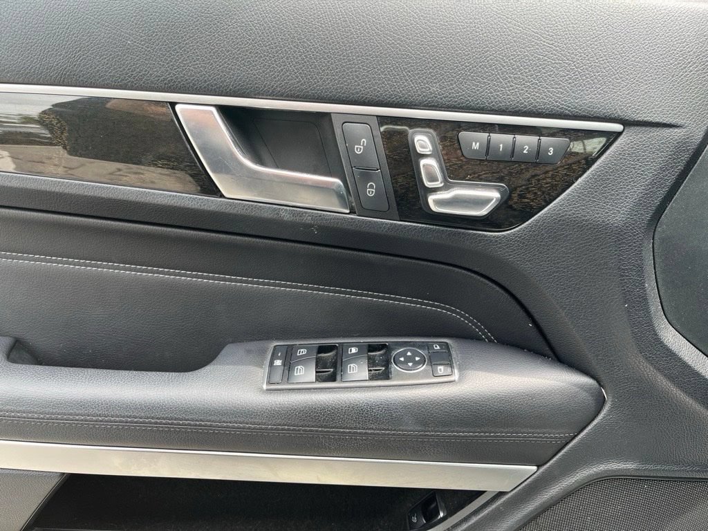 Used 2014 Mercedes-Benz E 350 4MATIC Coupe image 11