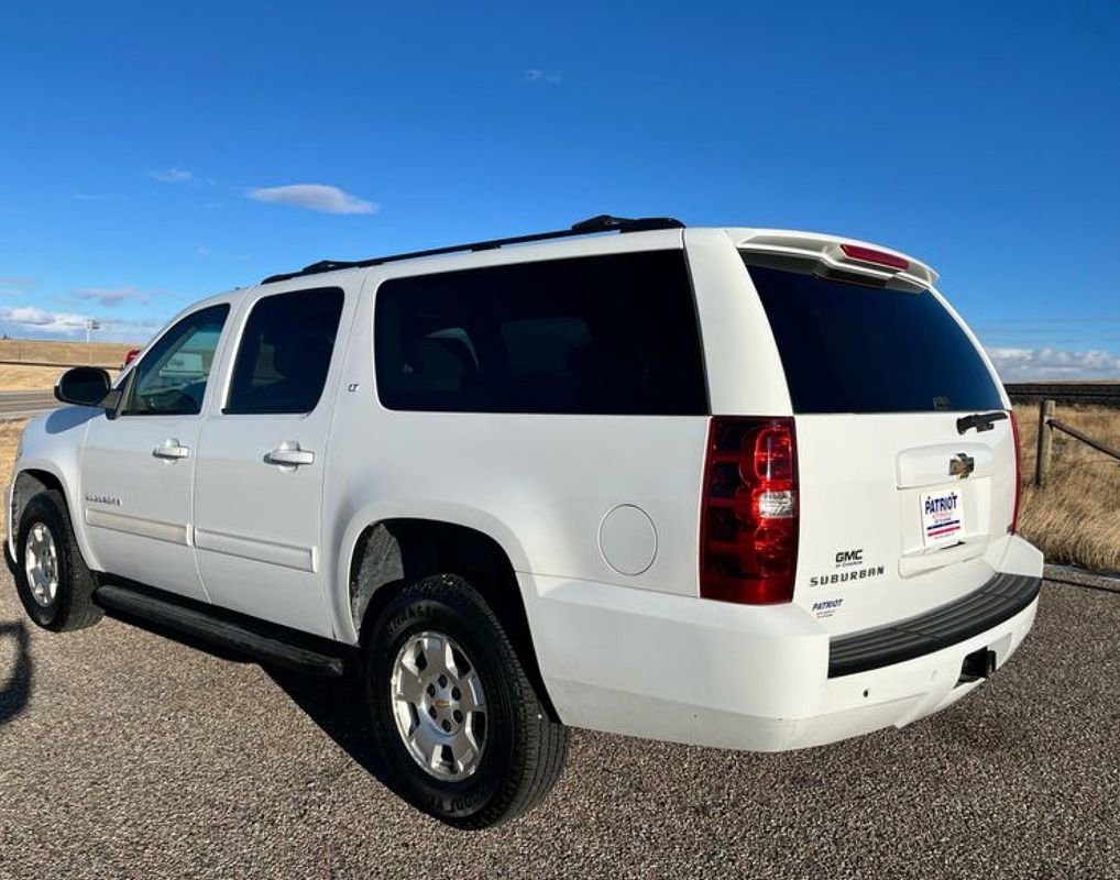 Used 2010 Chevrolet Suburban LT AWD/4WD image 3