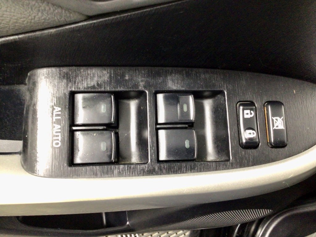 Used 2015 Toyota Prius Four image 15