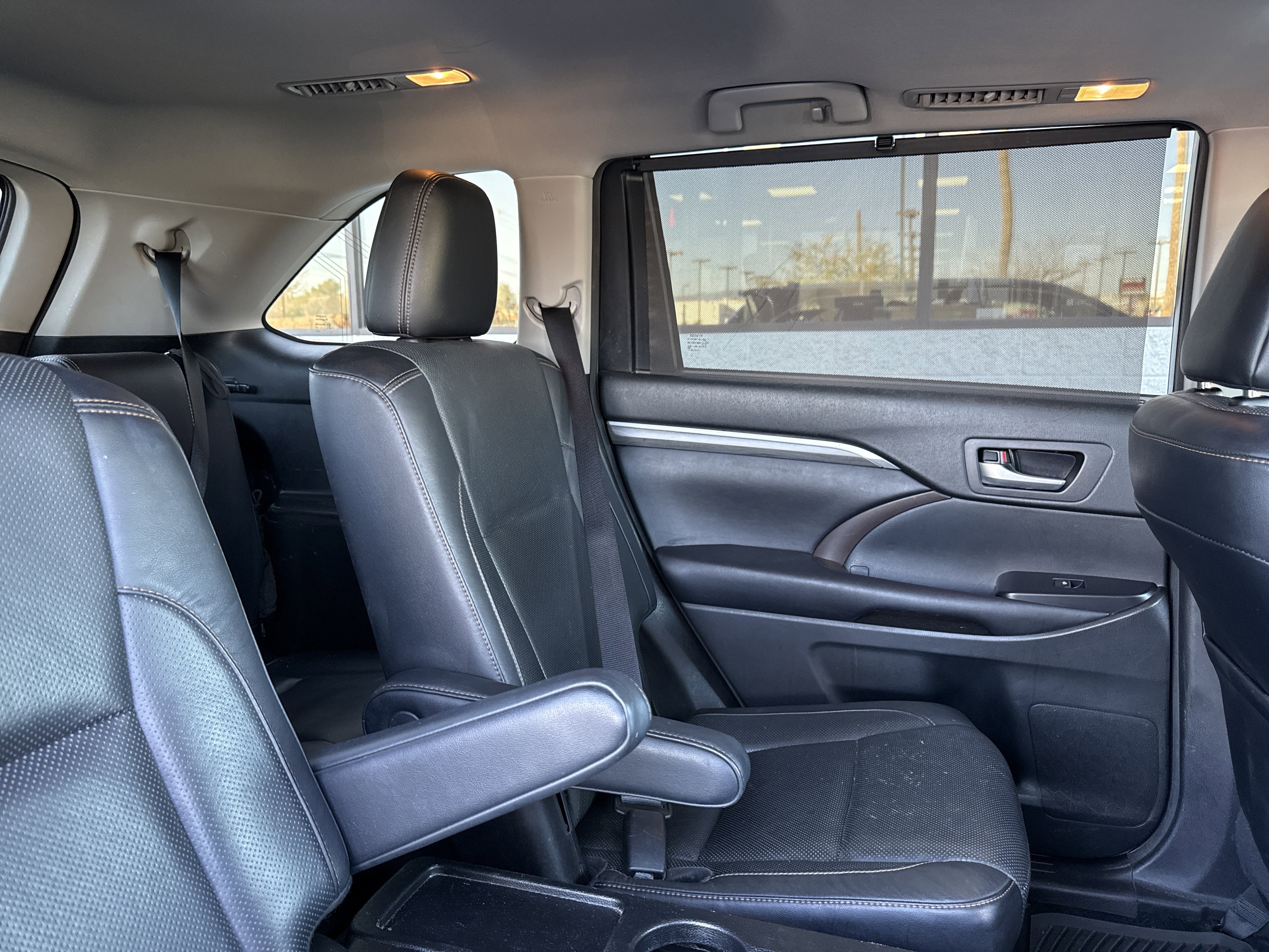 Used 2017 Toyota Highlander Limited image 48