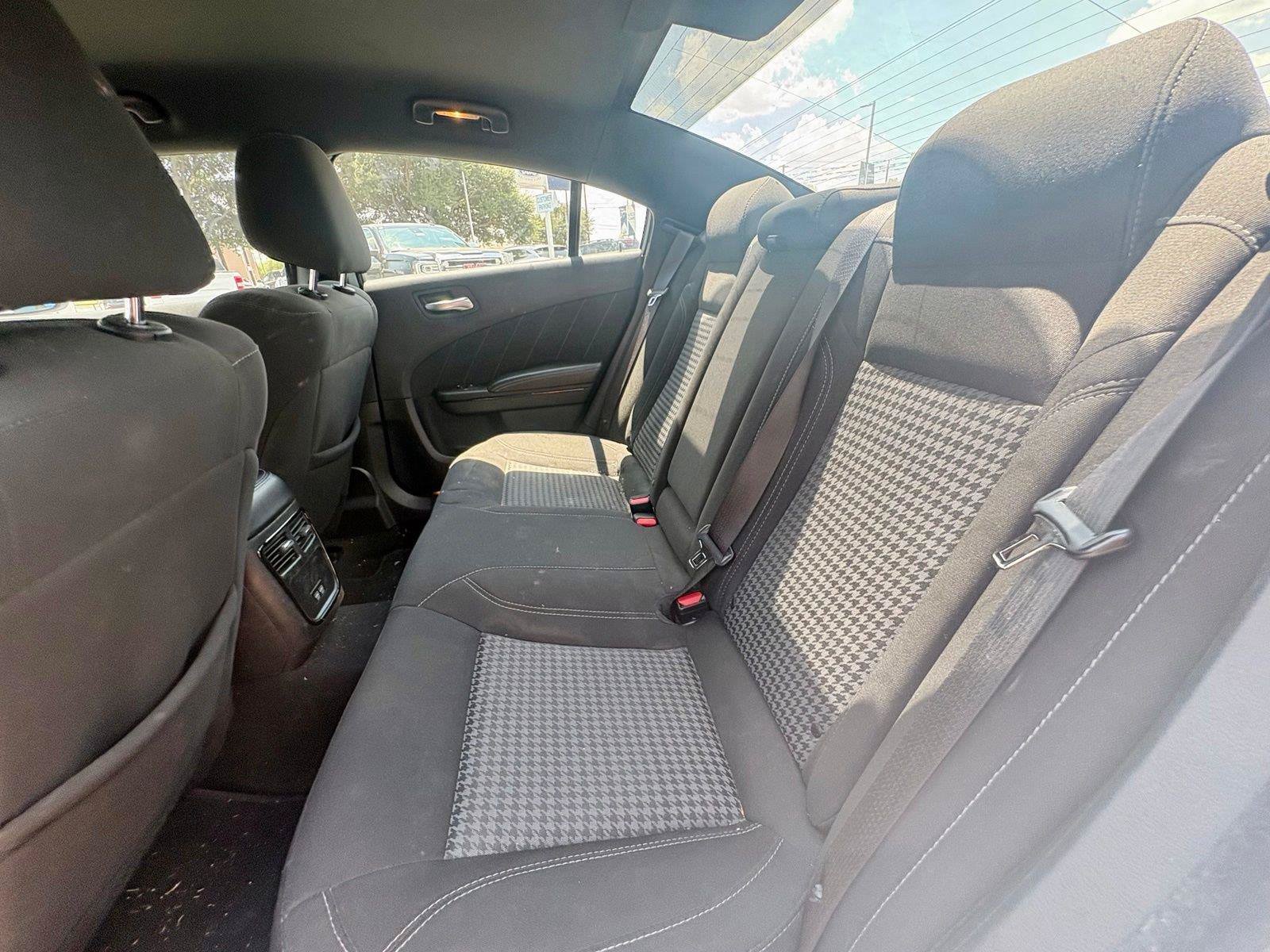 Used 2023 Dodge Charger SXT w/ Blacktop Package RWD image 9