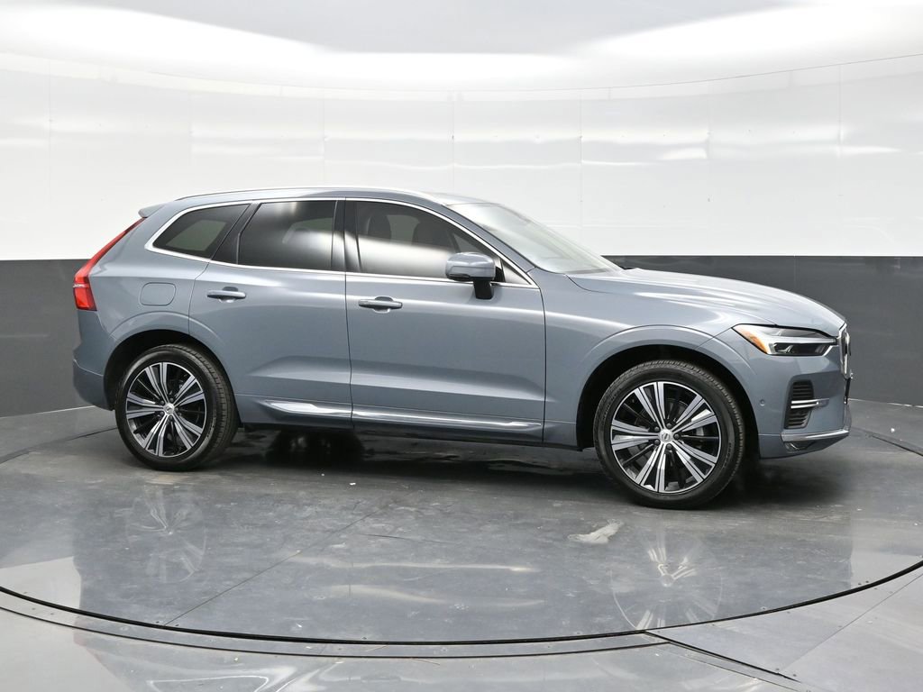 Used 2023 Volvo XC60 B5 Plus w/ Protection Package Premier image 8