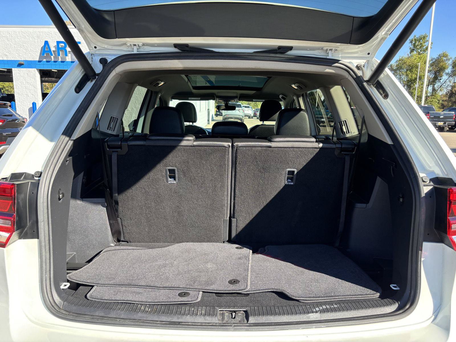 Used 2019 Volkswagen Atlas SEL AWD/4WD image 13