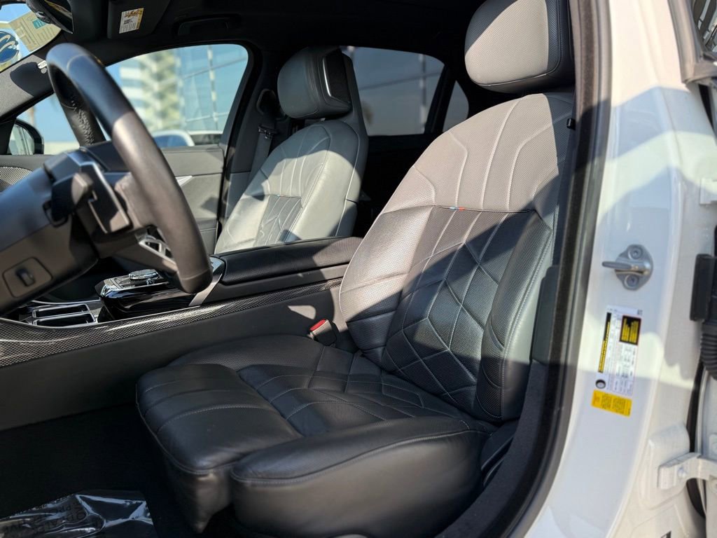 Certified 2023 BMW 740i w/ Executive Package image 11