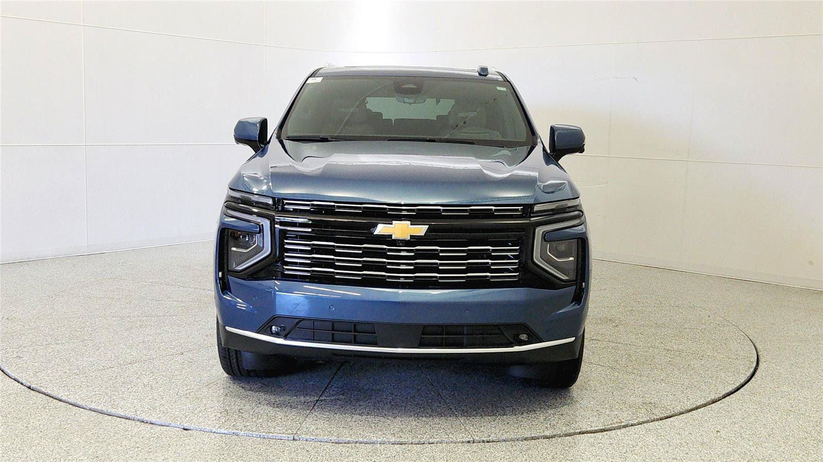 New 2026 Chevrolet Tahoe High Country w/ Sun And Tow Package AWD/4WD image 2