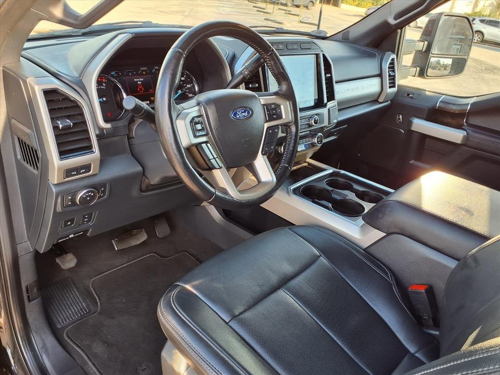 Used 2022 Ford F250 Lariat w/ Black Appearance Package image 23