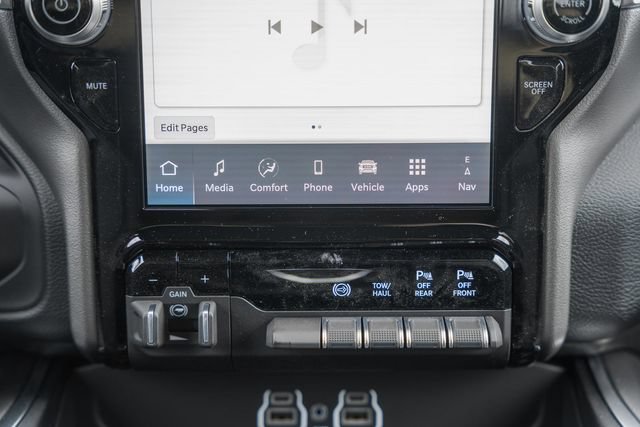 New 2026 RAM 3500 Big Horn AWD/4WD image 34