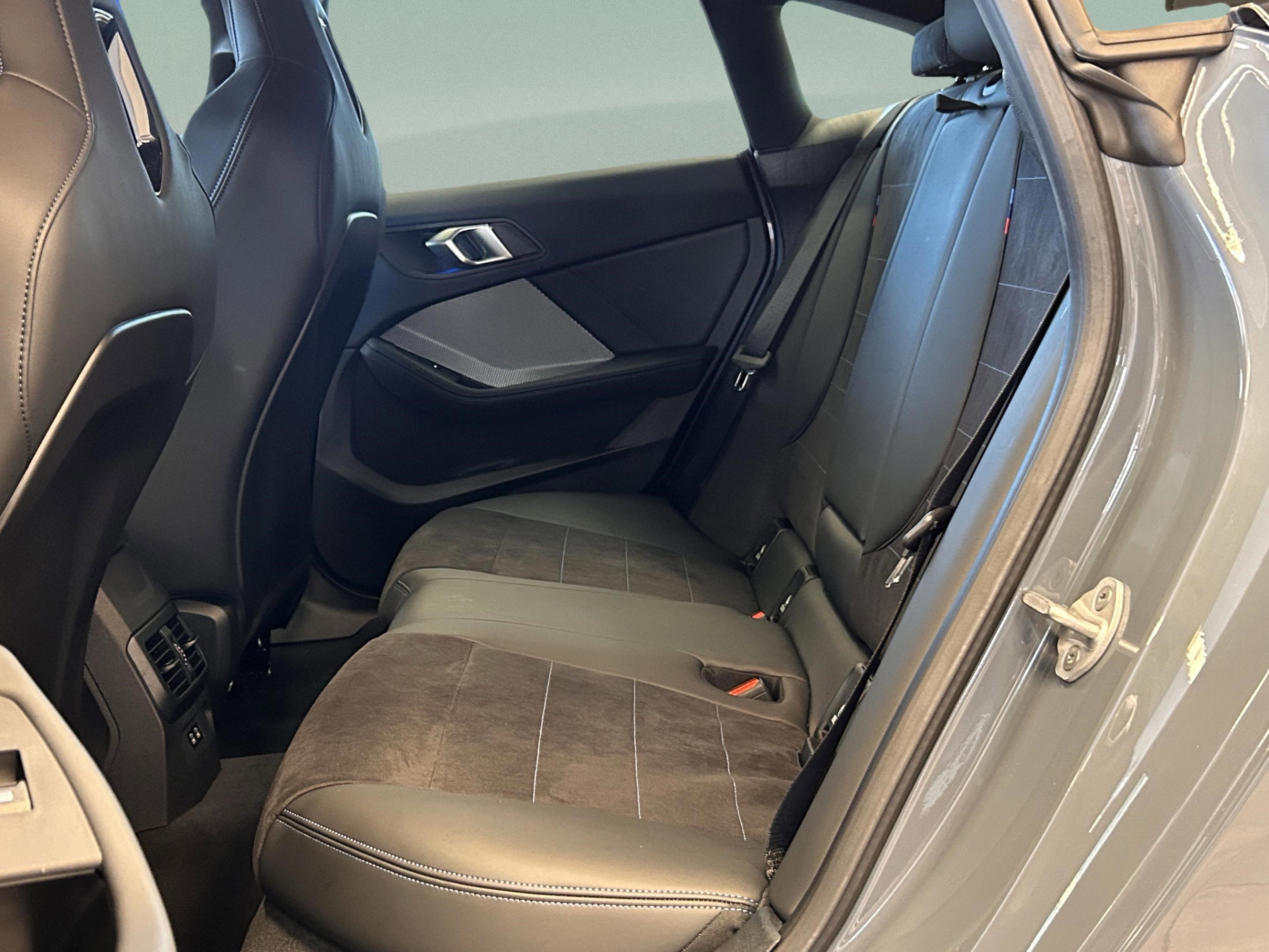 Used 2026 BMW M235i xDrive w/ Technology Package image 29