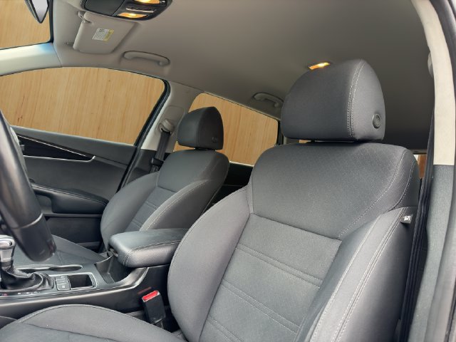 Used 2019 Kia Sorento AWD V6 image 29