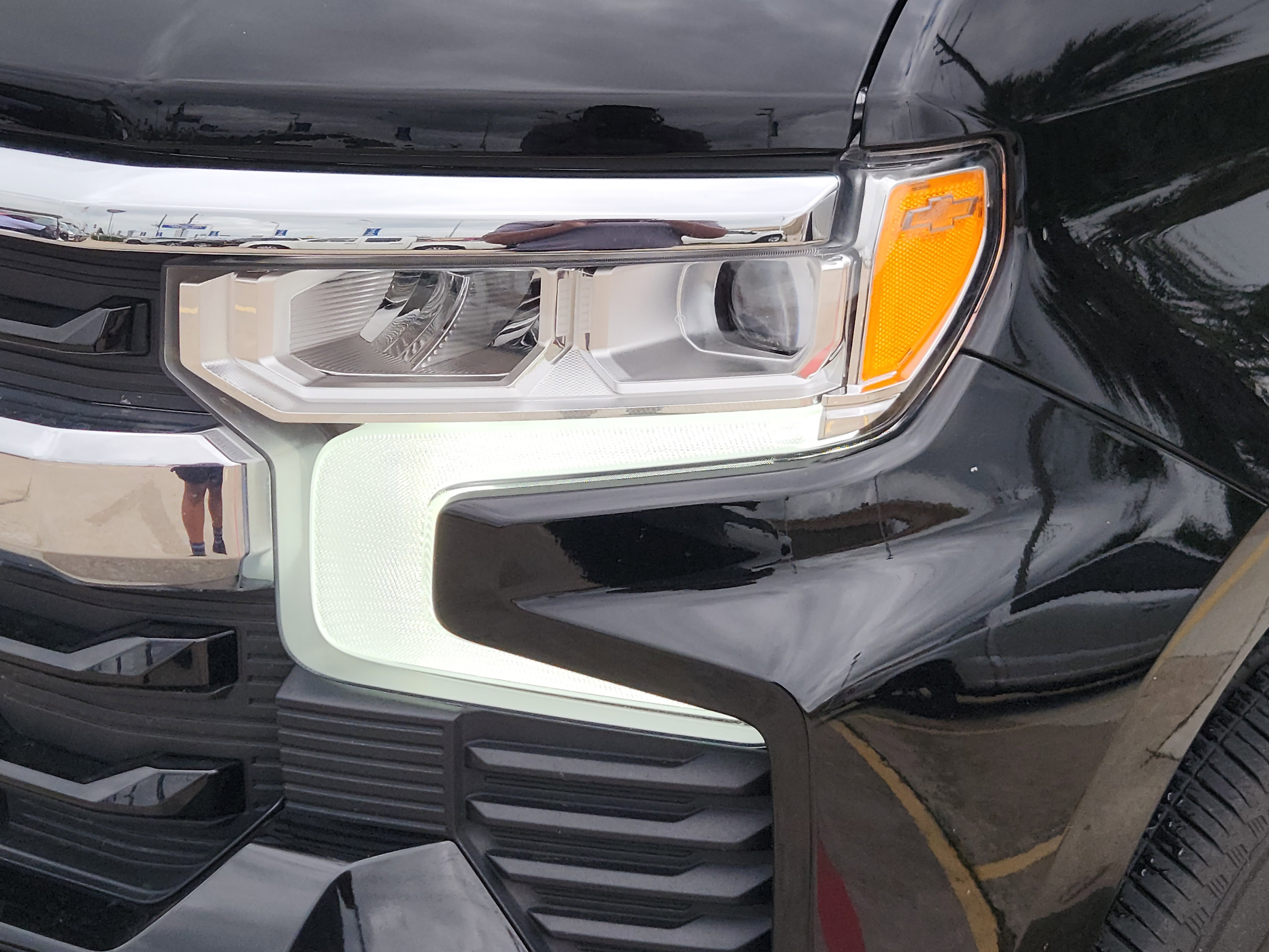 Used 2024 Chevrolet Silverado 1500 LT w/ Convenience Package II image 6