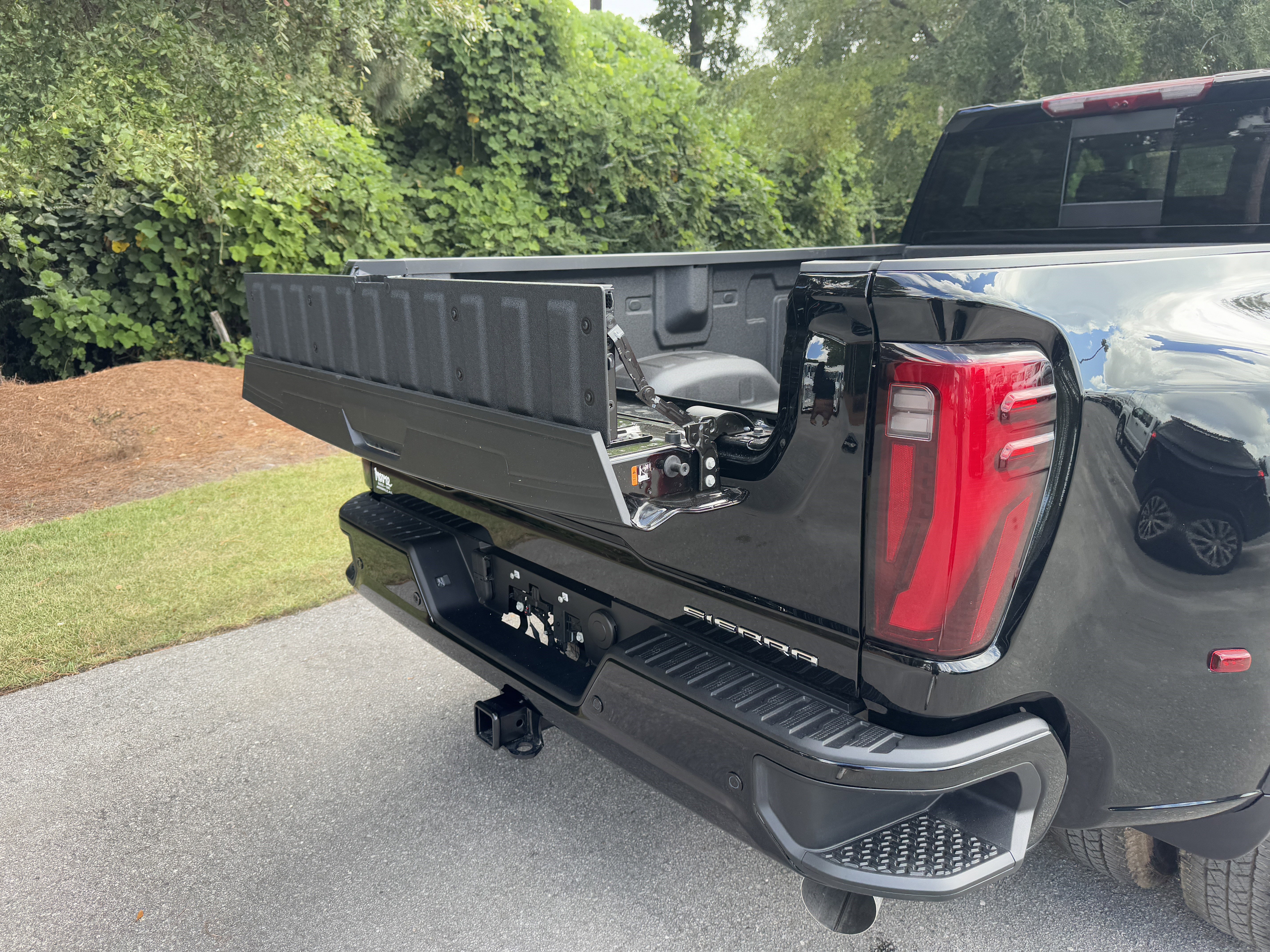 New 2026 GMC Sierra 3500 Denali w/ Denali Reserve Package image 6