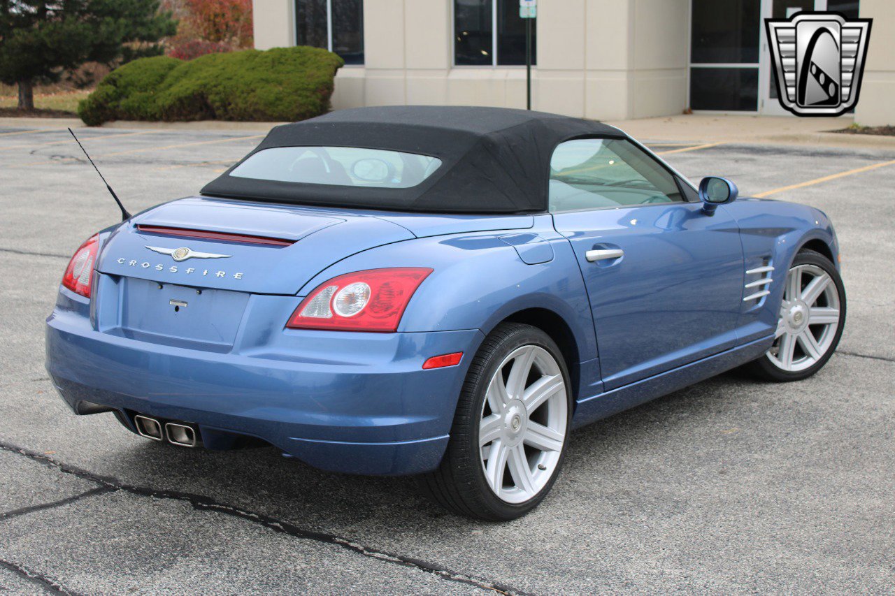 Used 2007 Chrysler Crossfire Limited image 9