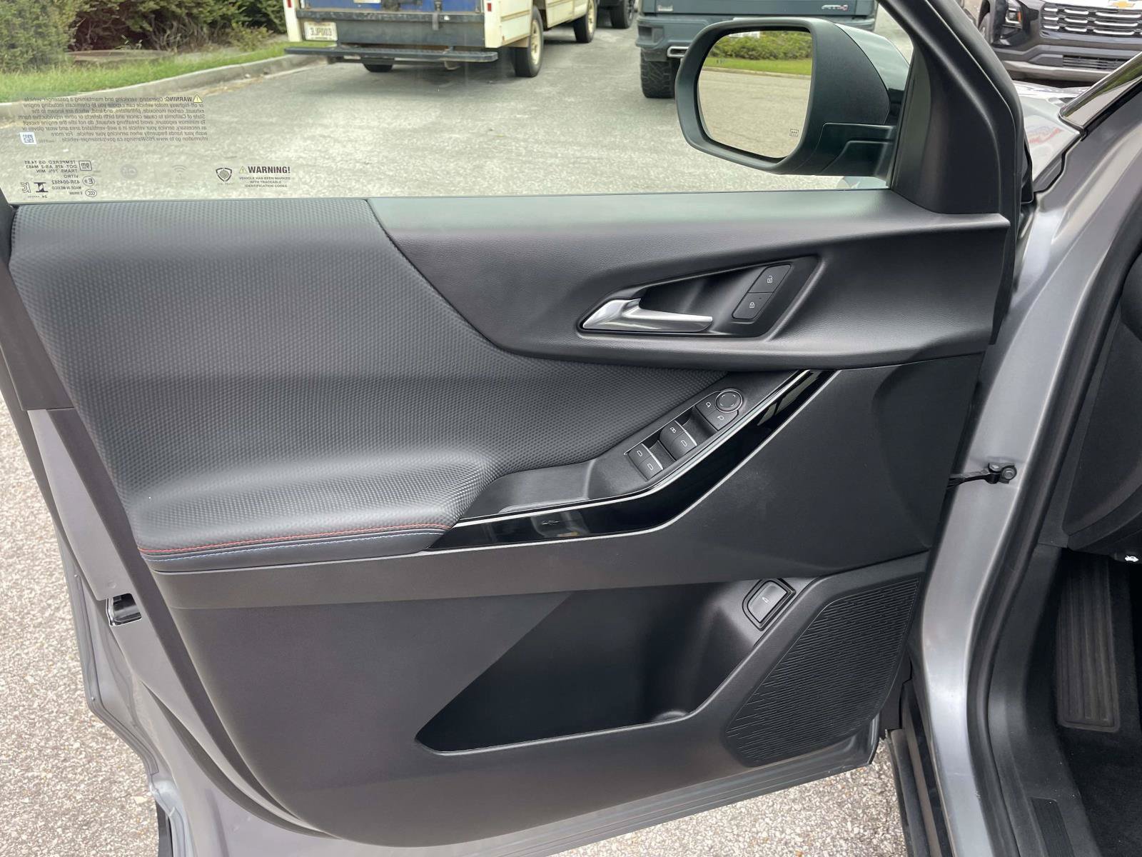Used 2025 Chevrolet Equinox RS w/ Safety and Technology Package FWD image 15
