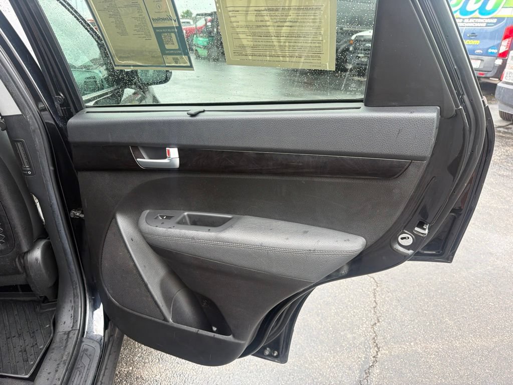 Used 2015 Kia Sorento LX FWD image 47