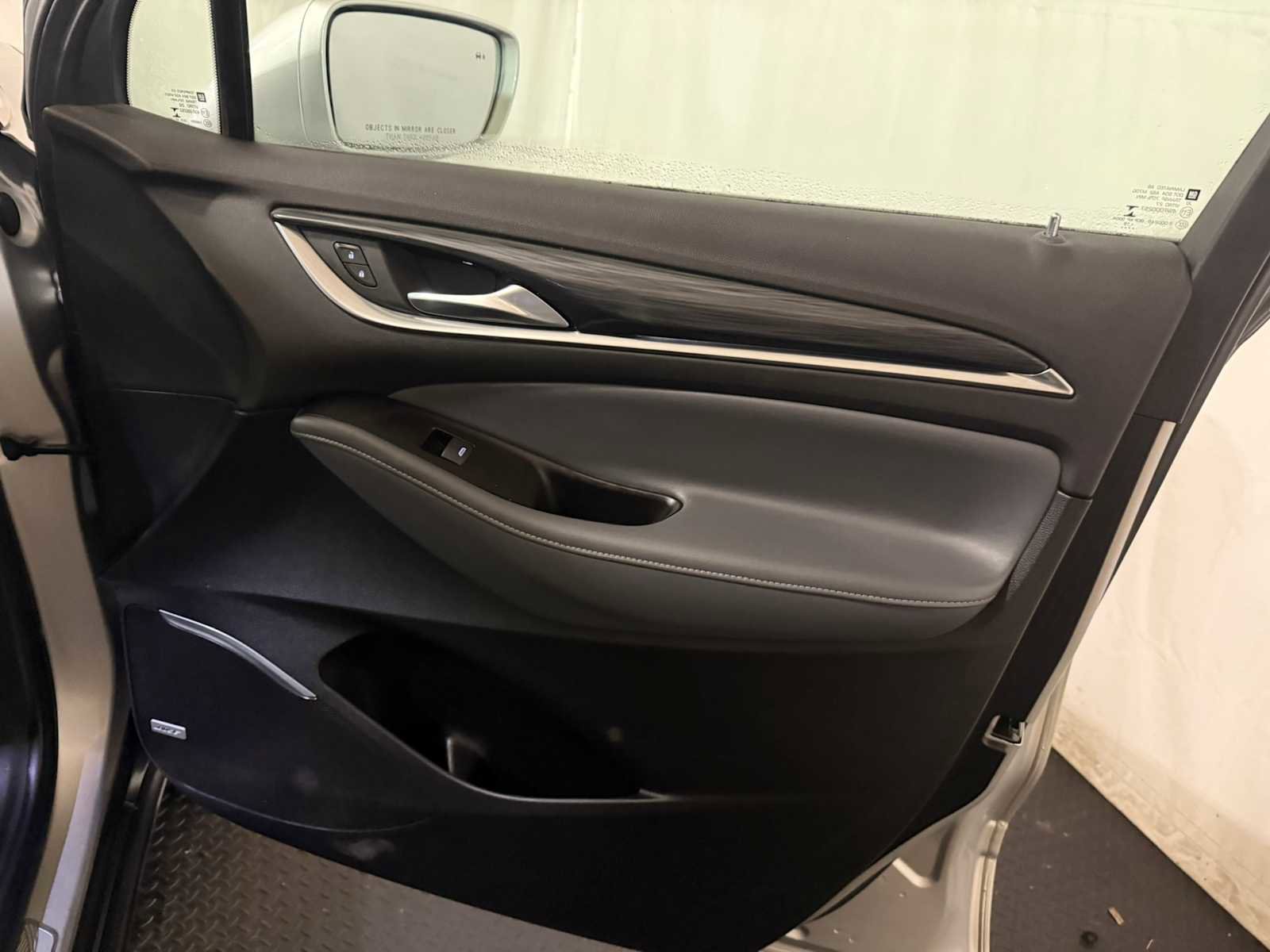 Used 2020 Buick Enclave Essence w/ Sound and Sites Package image 29