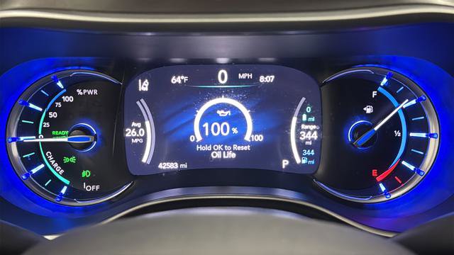 Used 2022 Chrysler Pacifica Touring-L FWD image 16