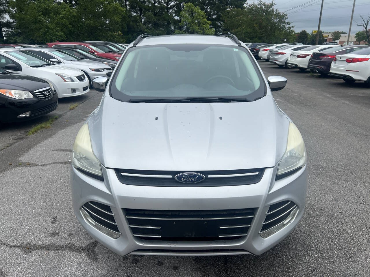 Used 2016 Ford Escape SE w/ SE Chrome Package FWD image 3