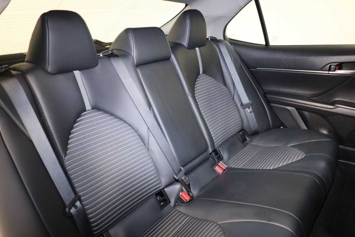 Used 2024 Toyota Camry SE FWD image 31