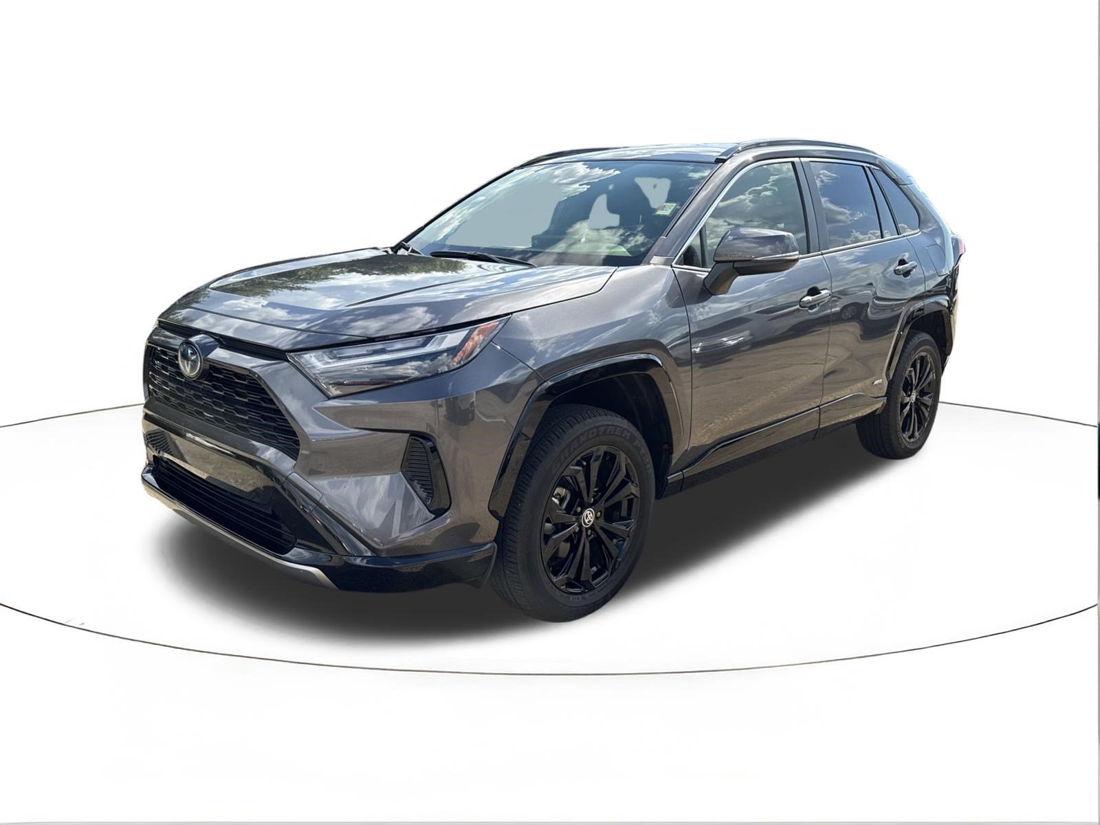 Used 2024 Toyota RAV4 SE AWD/4WD image 7