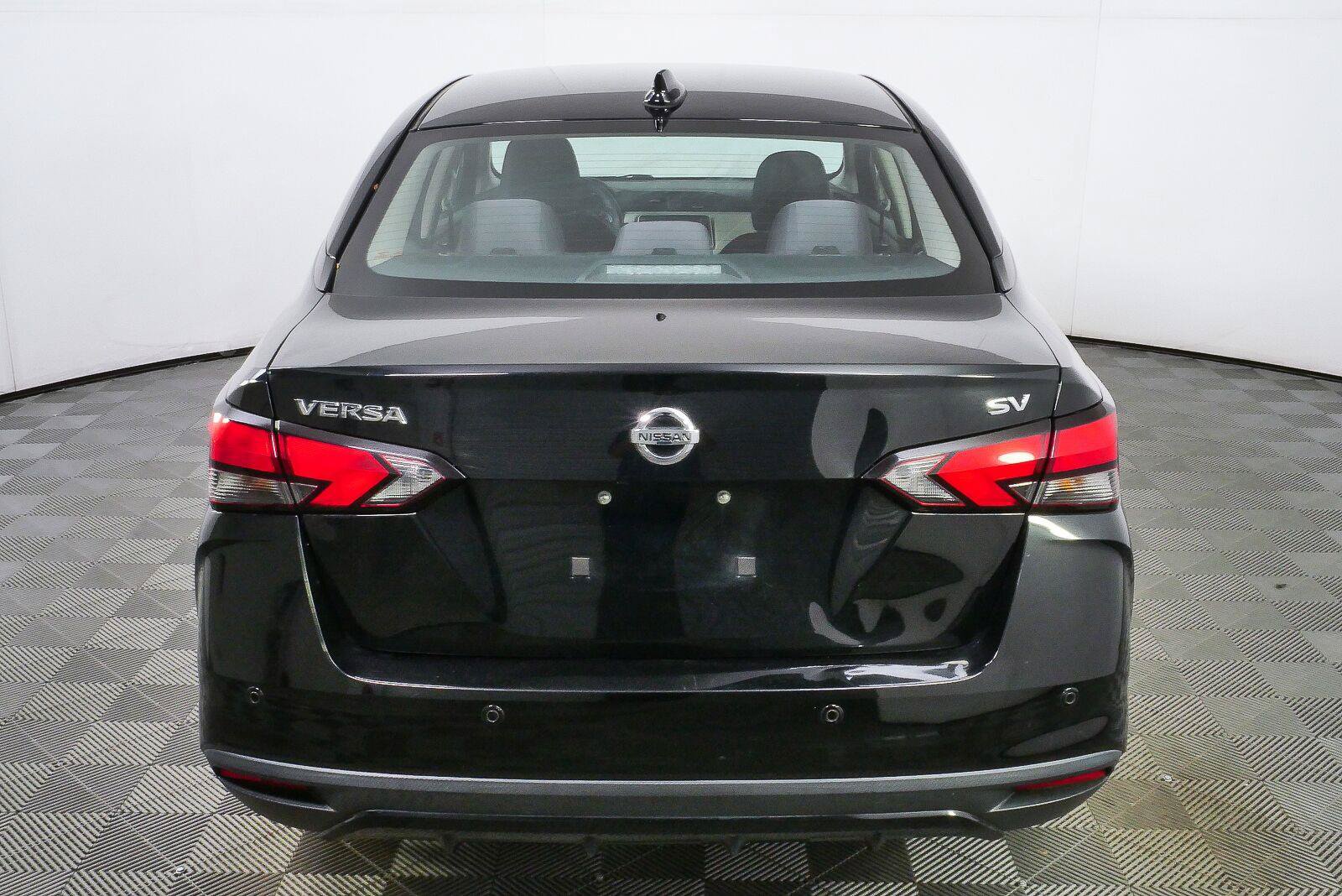 Used 2021 Nissan Versa SV FWD image 25