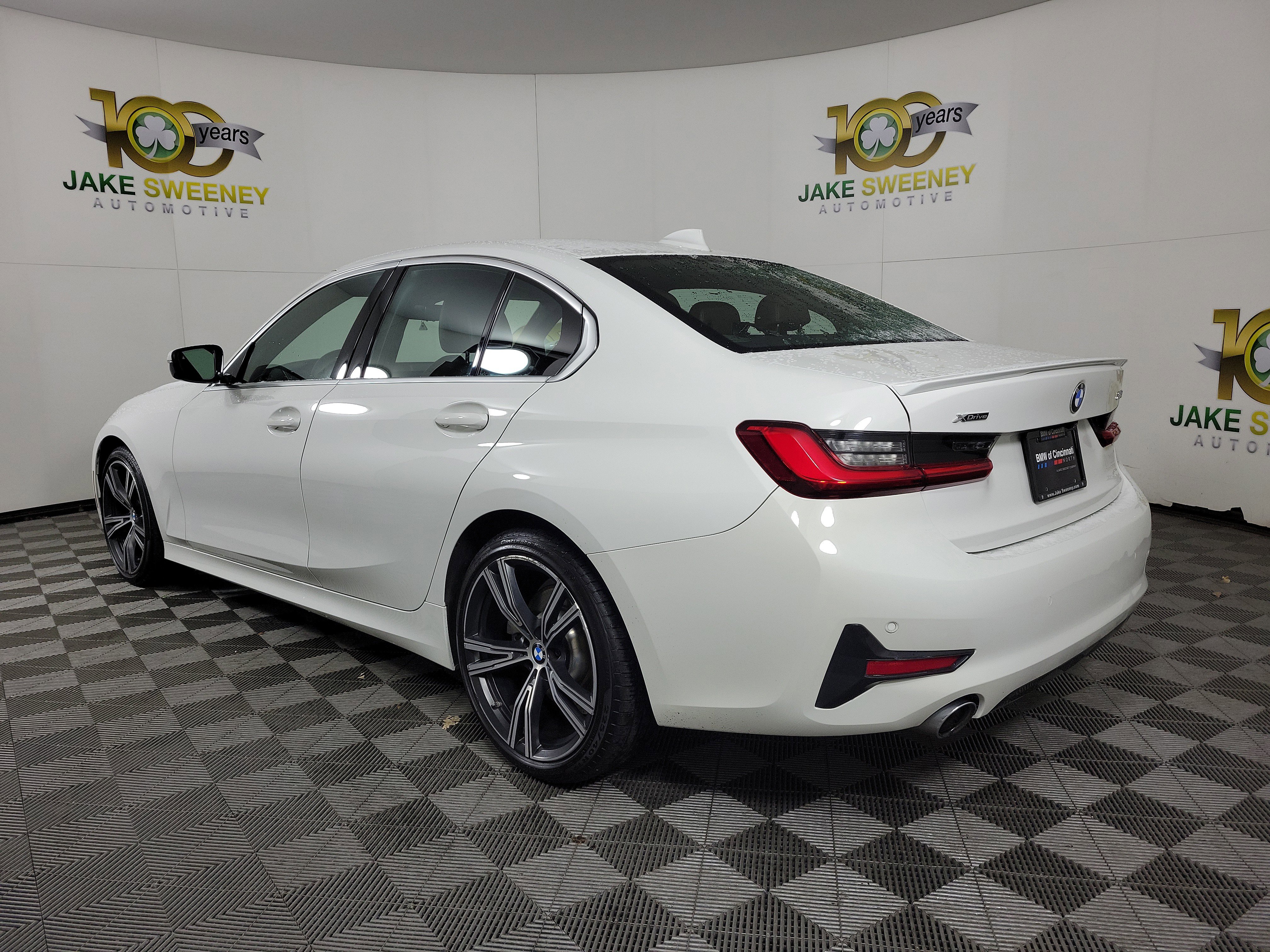 Used 2020 BMW 330i xDrive Sedan w/ Premium Package image 5