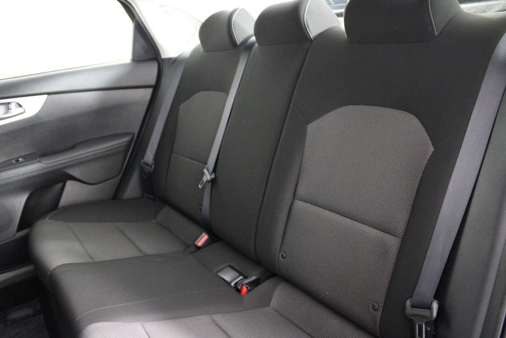 Used 2023 Kia Forte LXS w/ LXS Technology Package FWD image 19