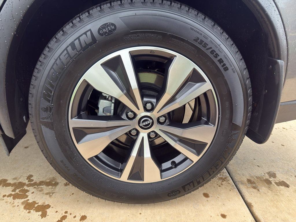 Used 2023 Nissan Murano SV image 16