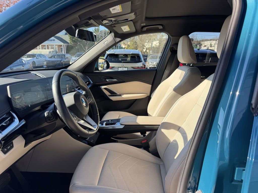 Certified 2025 BMW X1 xDrive28i w/ Convenience Package image 10