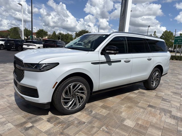 New 2026 Lincoln Navigator L Reserve AWD/4WD image 5