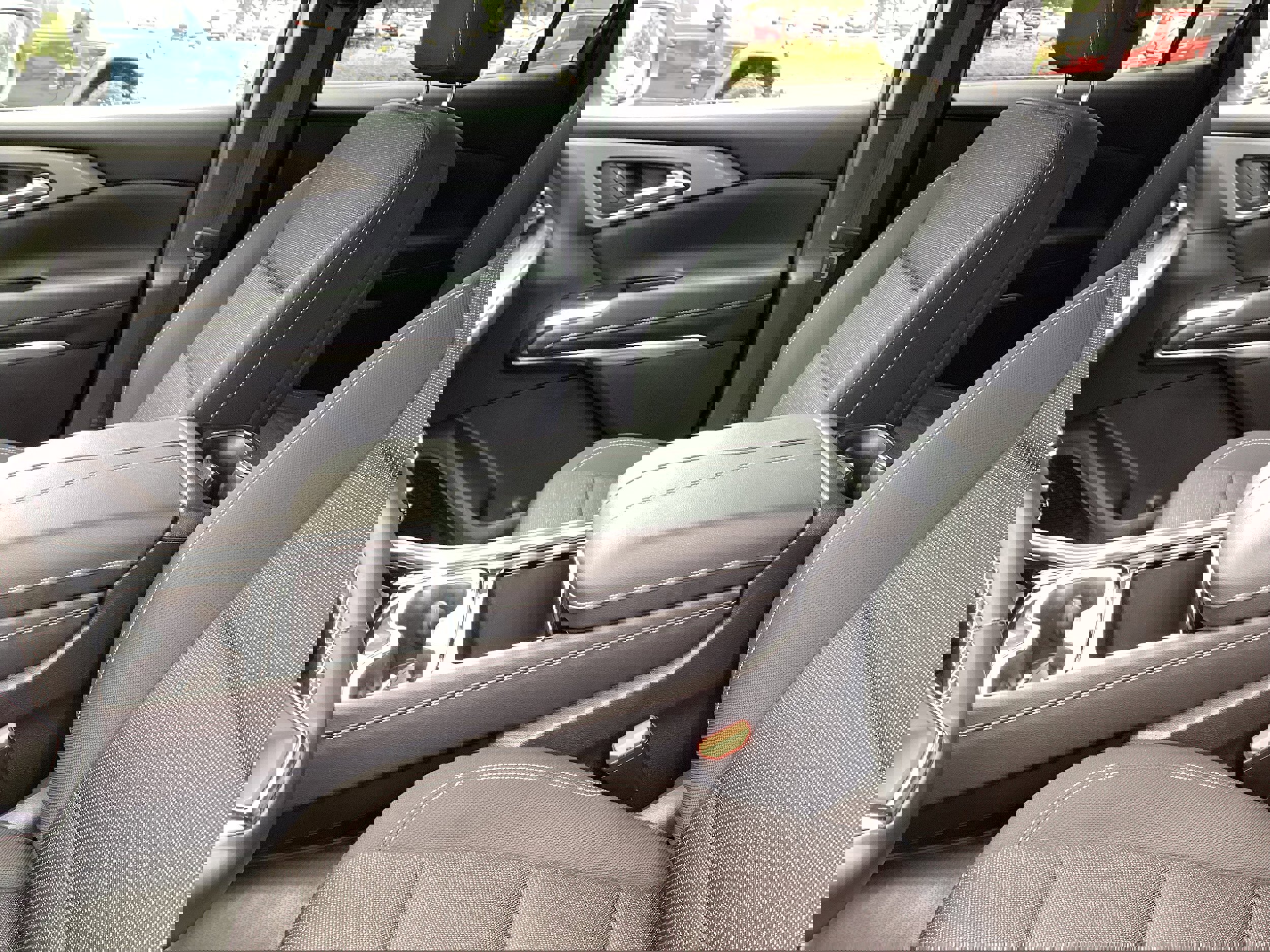 Used 2025 Chevrolet Traverse LT image 12