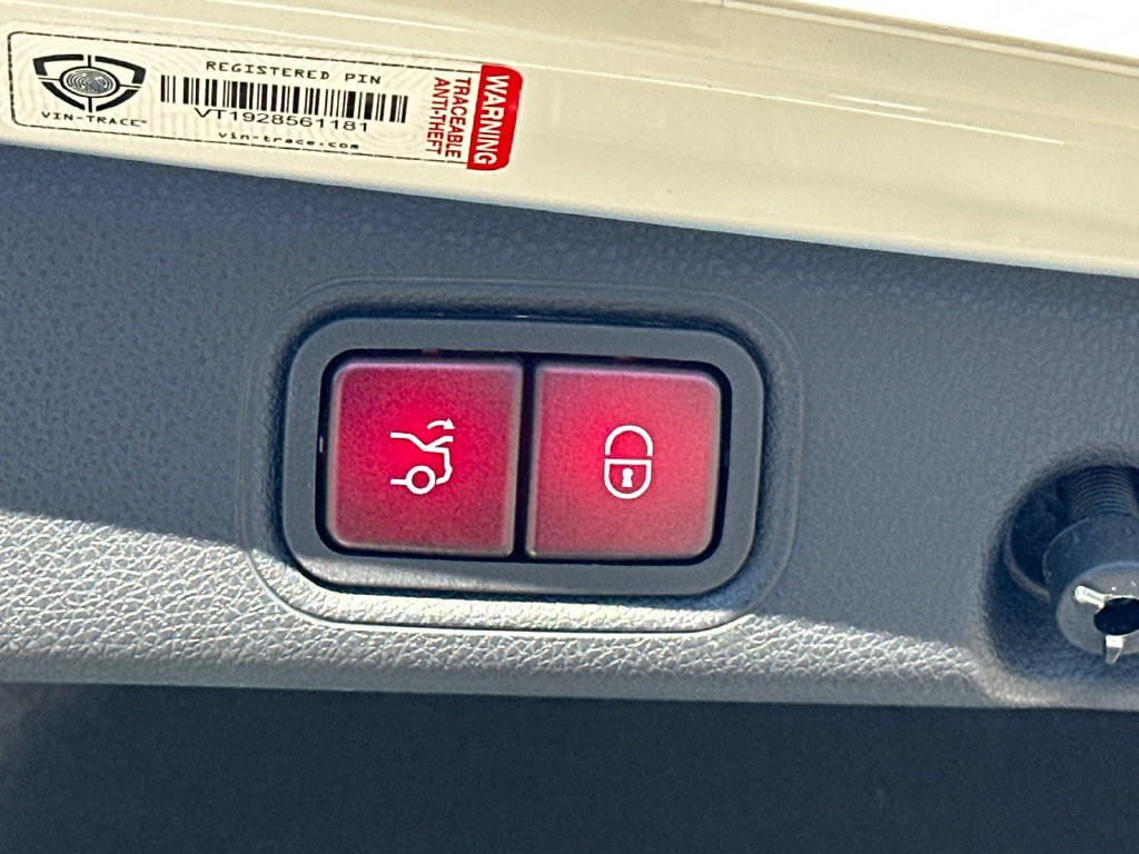 Used 2022 Mercedes-Benz E 350 Sedan image 19