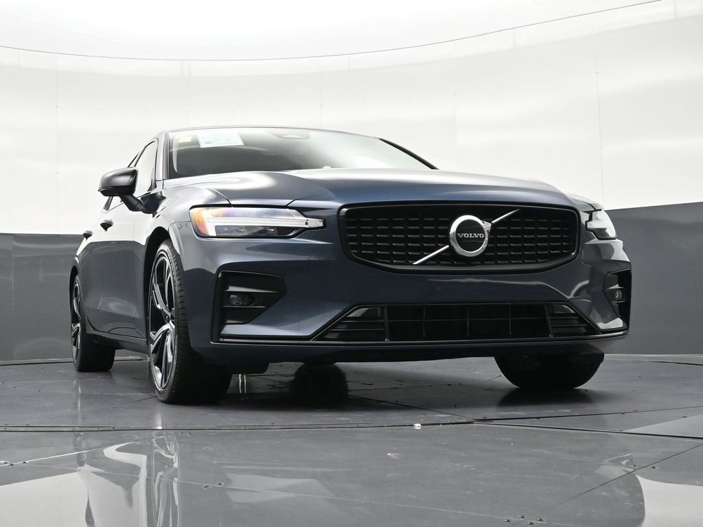 Used 2023 Volvo S60 B5 Core w/ Protection Package image 28