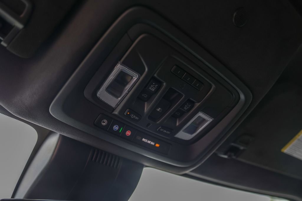 Used 2025 GMC Sierra 2500 AT4X image 23