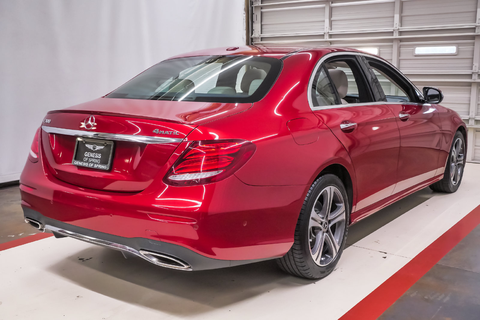 Used 2018 Mercedes-Benz E 300 4MATIC image 5