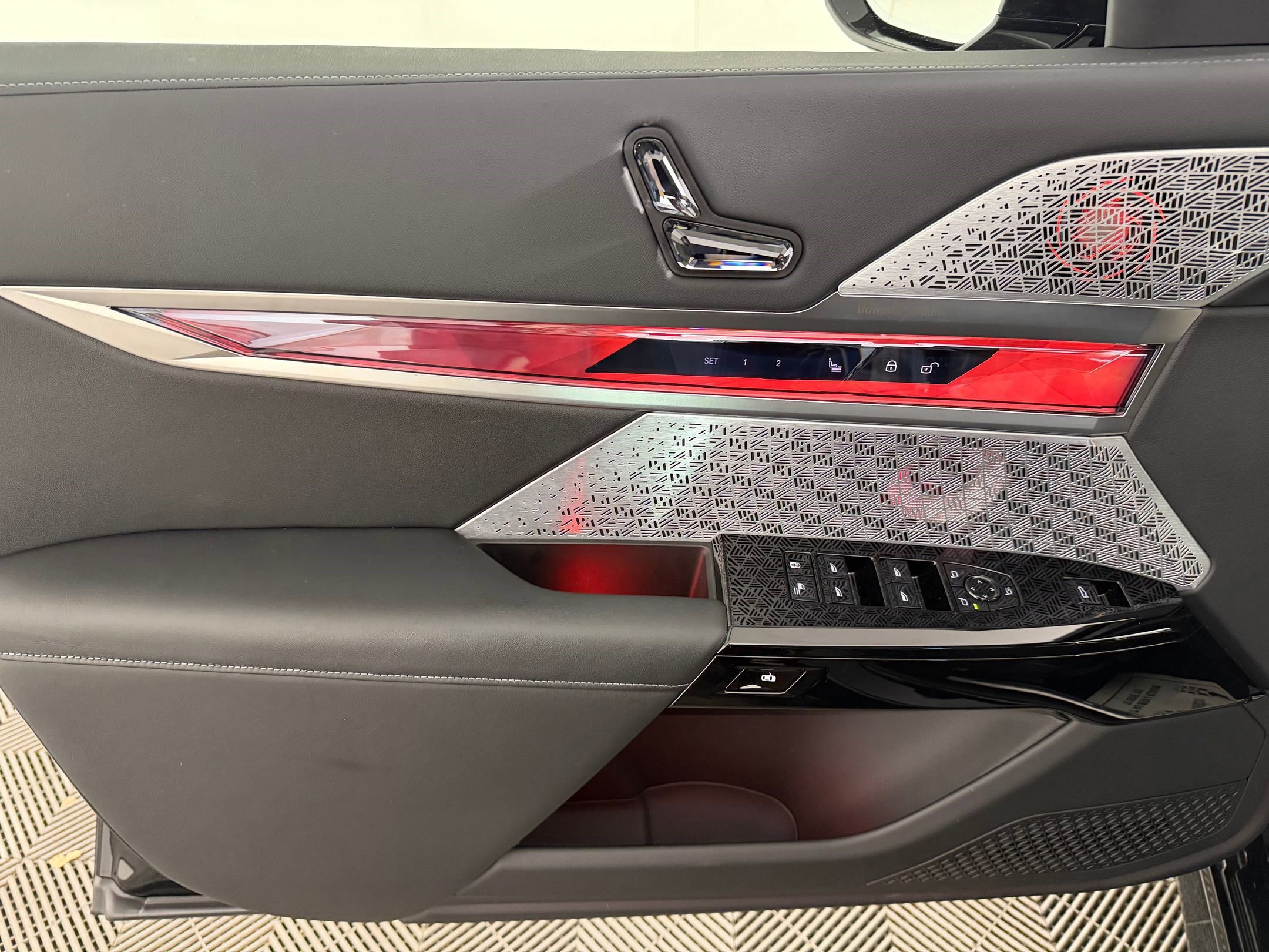 Used 2024 BMW 760i xDrive 760i xDrive image 22