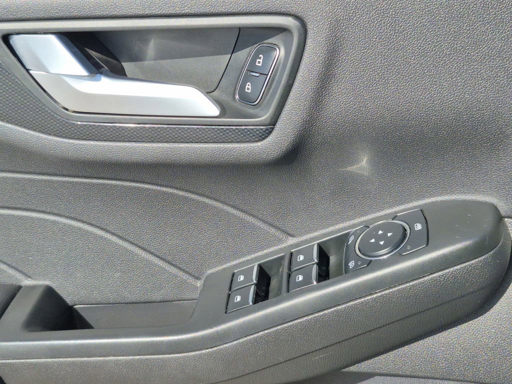 Used 2024 Ford Escape ST-Line image 8