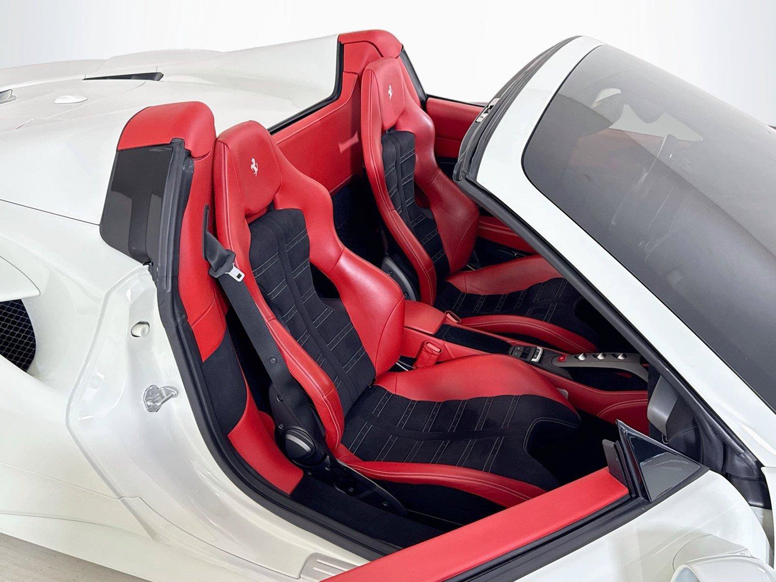 Used 2019 Ferrari 488 Spider RWD image 28