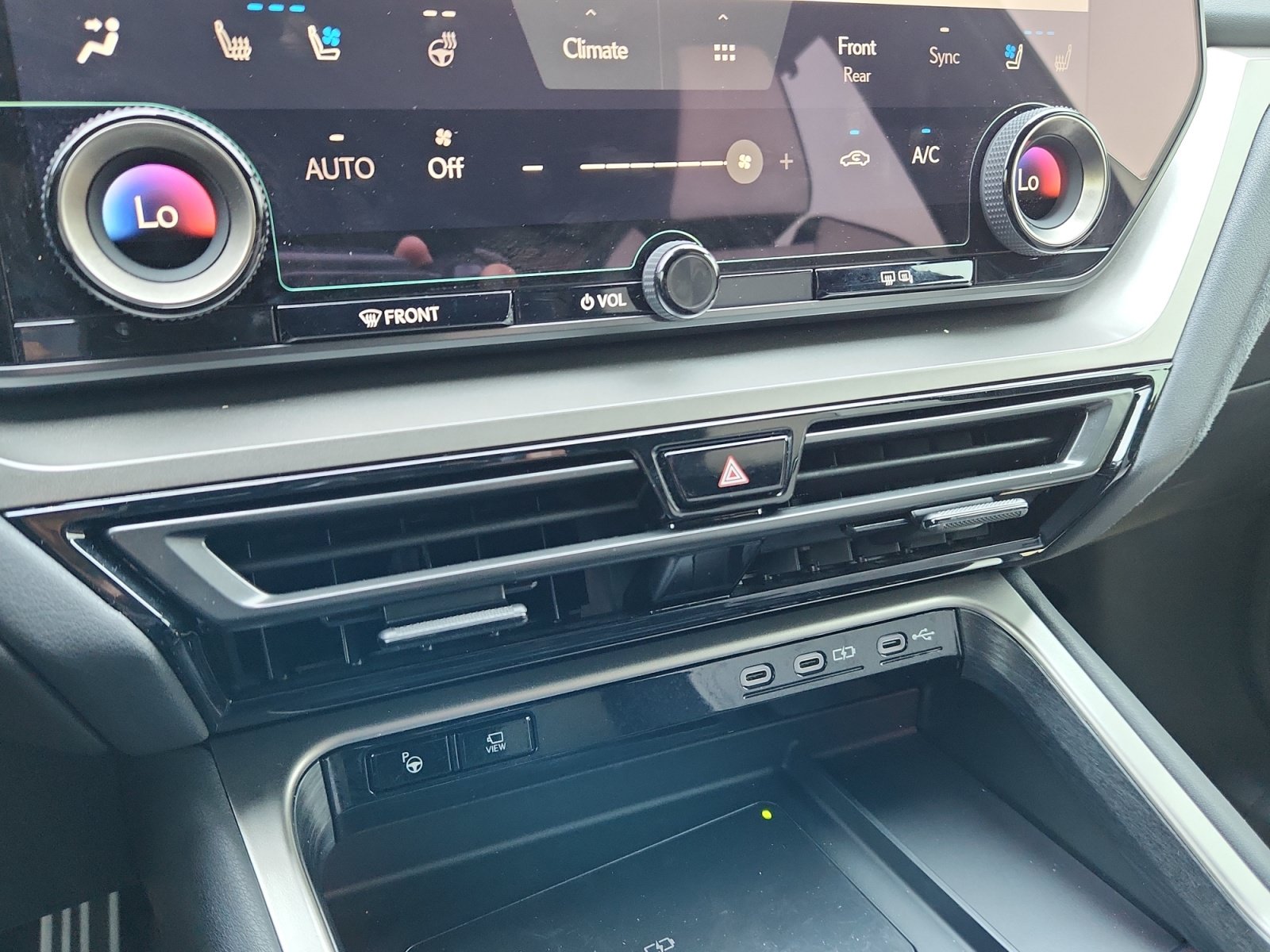 Certified 2026 Lexus TX 500h AWD w/ Technology Package image 12