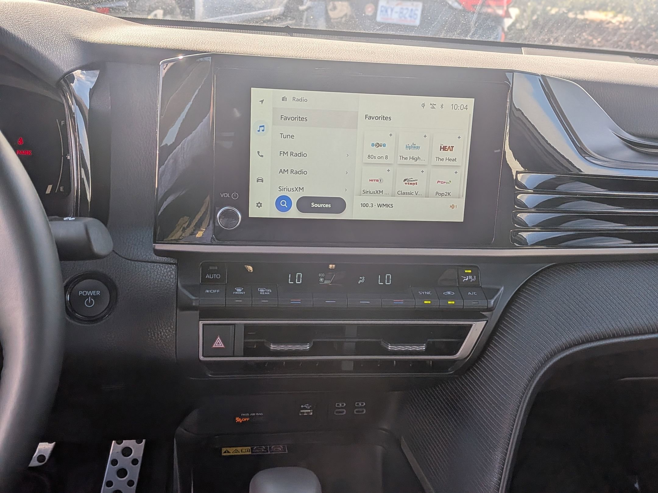 Used 2025 Toyota Camry SE image 26