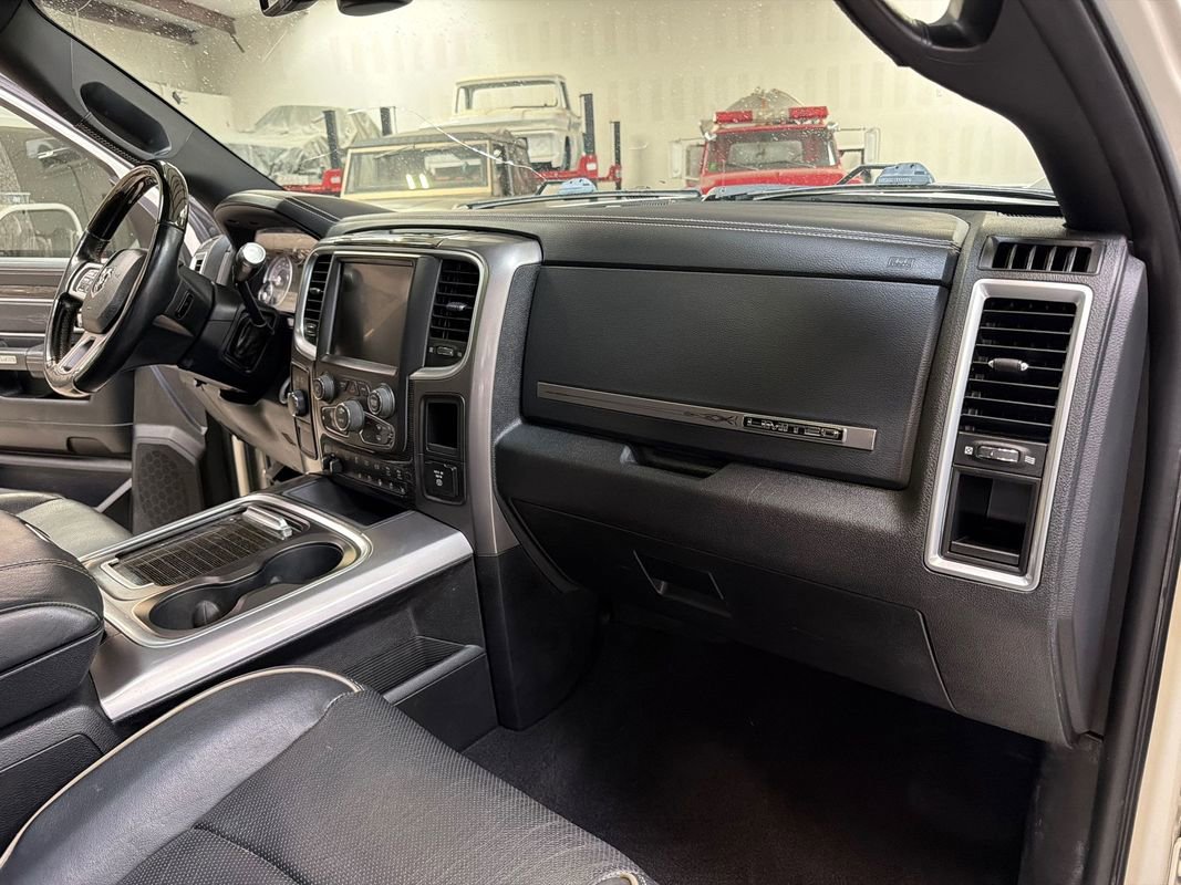 Used 2017 RAM 3500 Laramie Longhorn AWD/4WD image 40