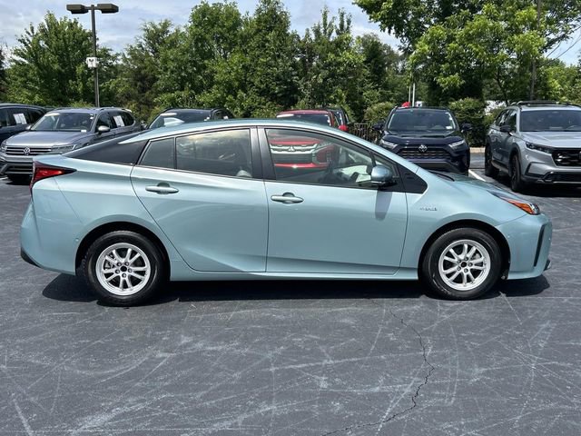 Used 2020 Toyota Prius LE FWD image 3