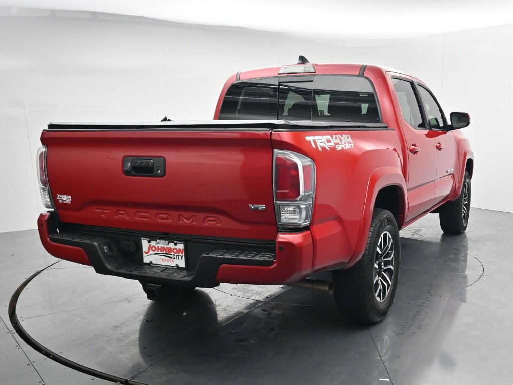 Used 2022 Toyota Tacoma TRD Sport w/ TRD Premium Sport Package AWD/4WD image 6