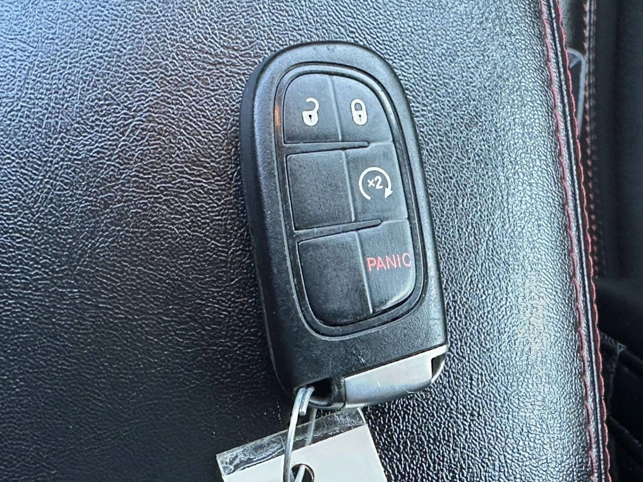 Used 2019 Jeep Cherokee Trailhawk w/ Cold Weather Group AWD/4WD image 38