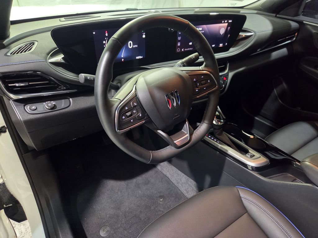 Used 2024 Buick Envista Sport Touring w/ Convenience I Package FWD image 5