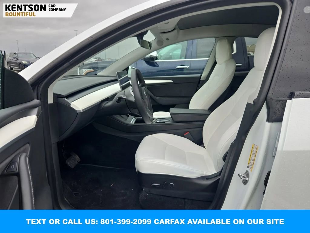 Used 2023 Tesla Model Y Long Range image 9