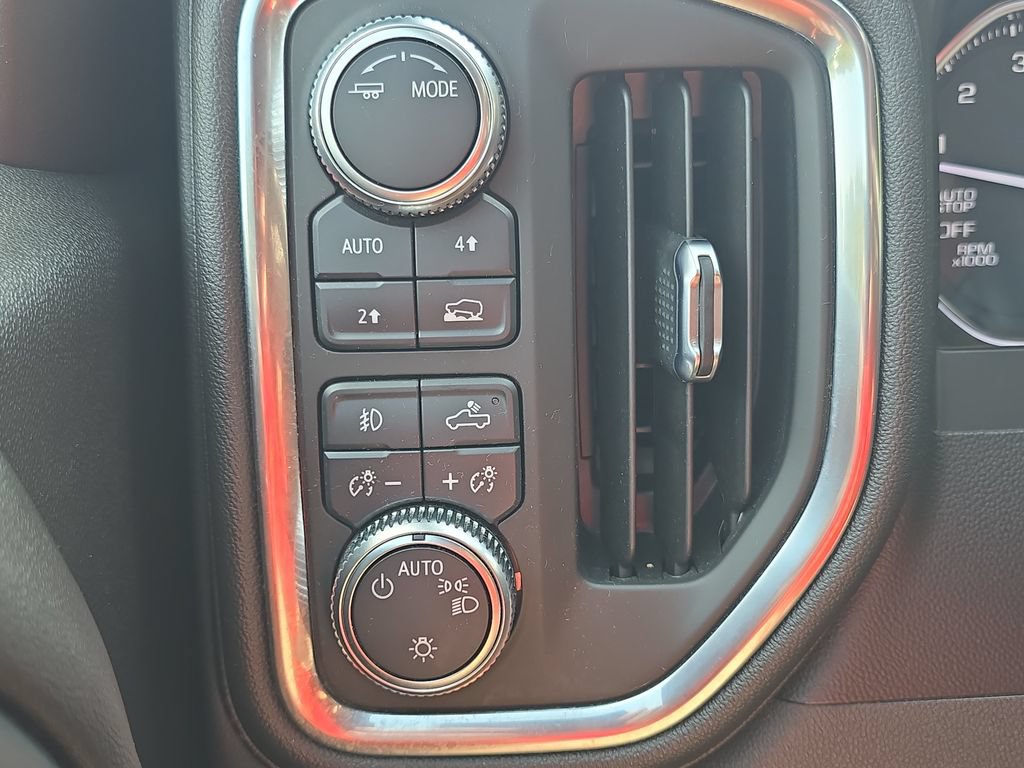 Certified 2021 GMC Sierra 1500 Elevation w/ LPO, Elevation Black Package AWD/4WD image 28