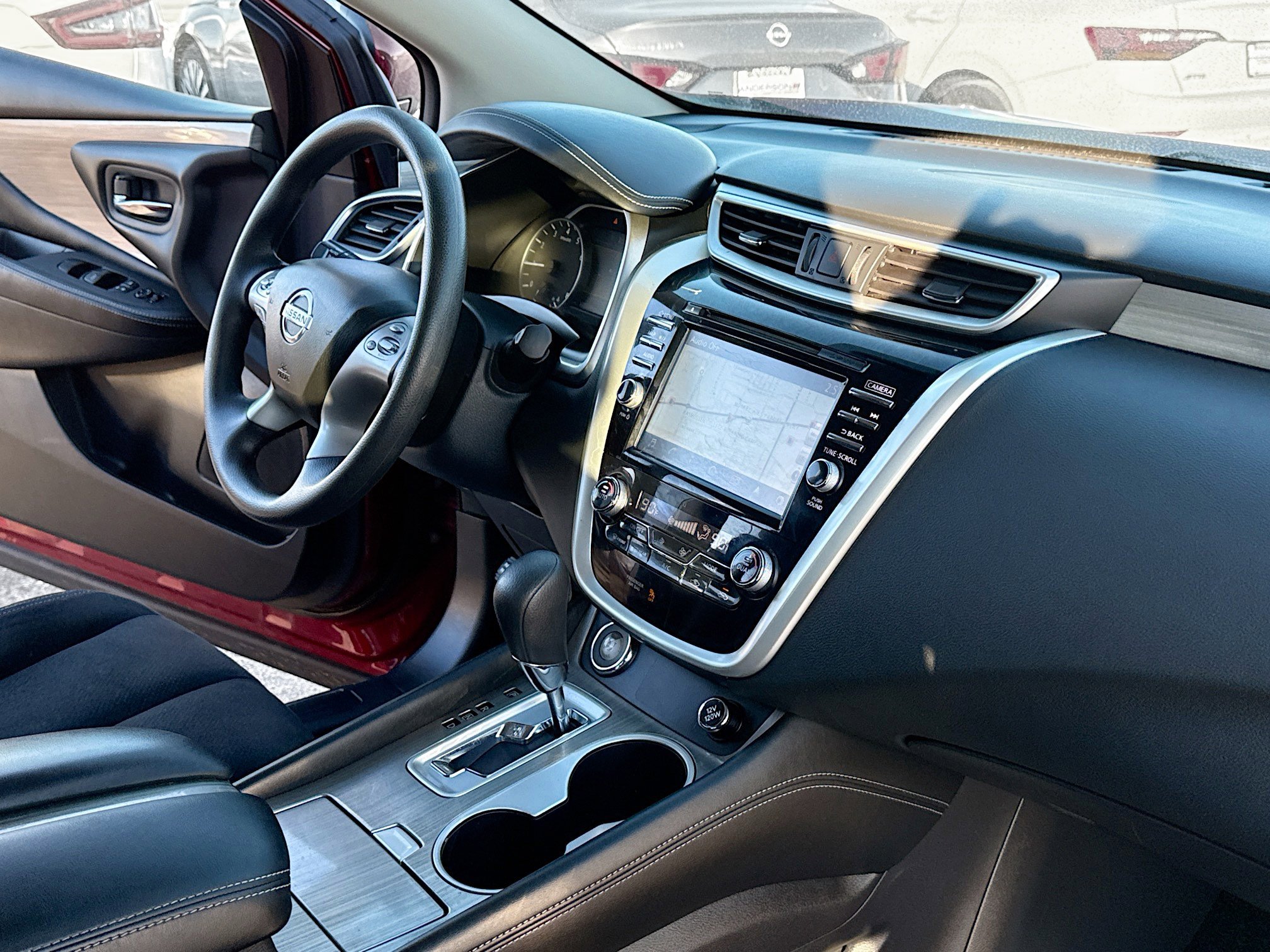 Used 2017 Nissan Murano S w/ Navigation Package image 5