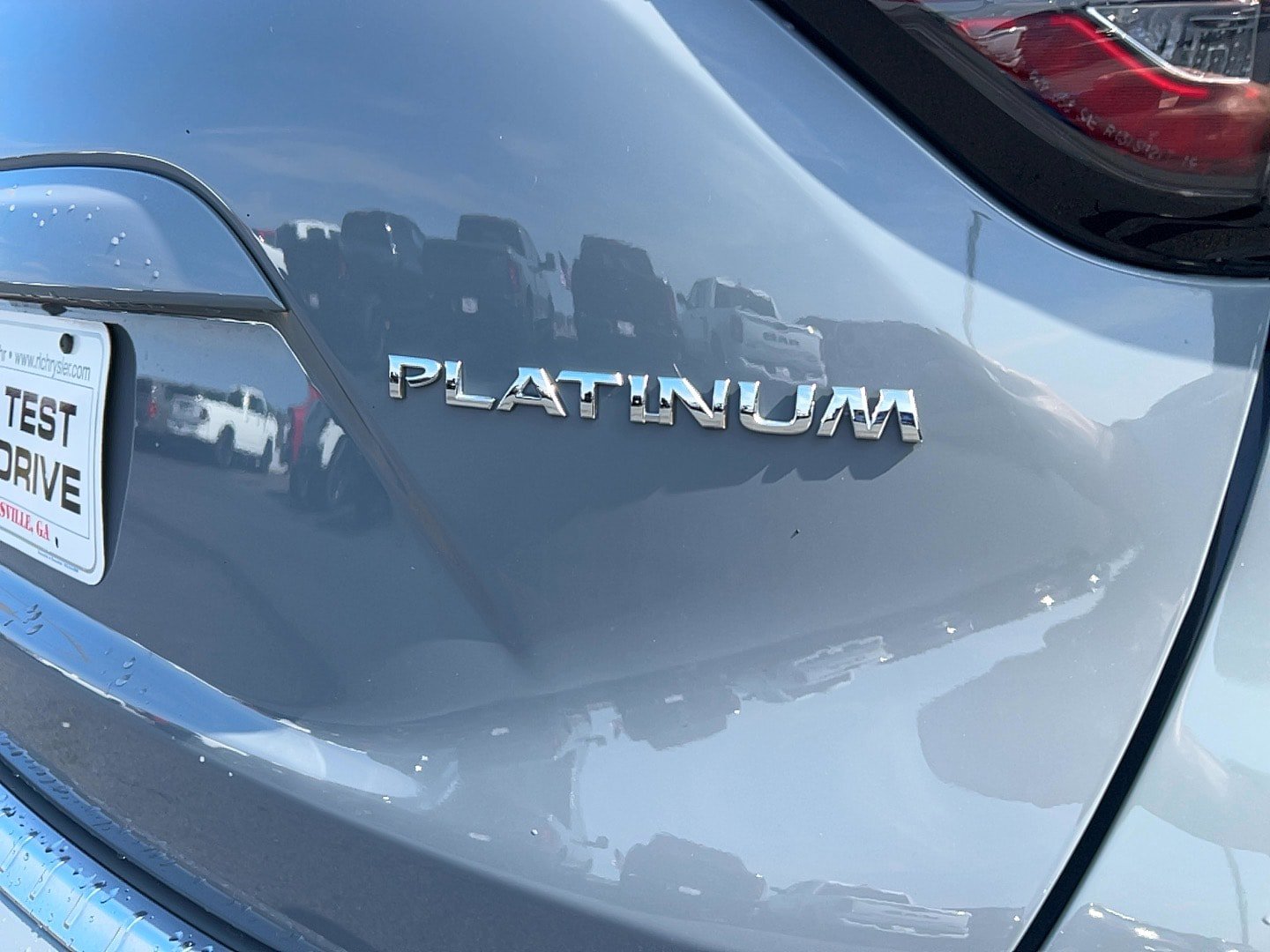 Used 2023 Nissan Murano Platinum w/ Cargo Package FWD image 10