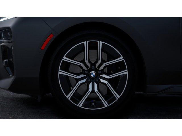 New 2026 BMW 760i xDrive image 7