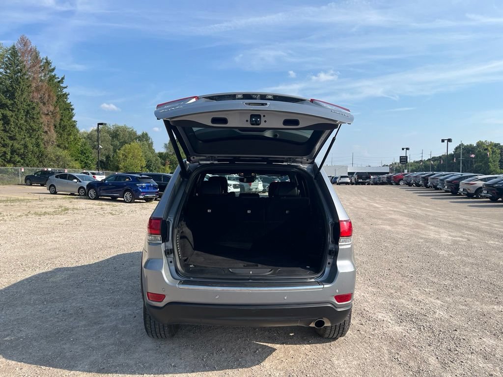 Used 2021 Jeep Grand Cherokee Limited AWD/4WD image 11